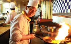 Ingin Bikin Flambe yang Atraktif Seperti Chef? Ikuti Tips Jitu Ini