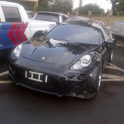 Pengemudi & Penumpang Porsche Sudah Edarkan Pil Setan Selama Setahun