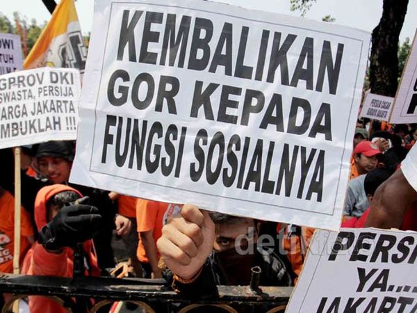 Jokowi Kembali Didemo Persija Jokowi Kembali Didemo Persija