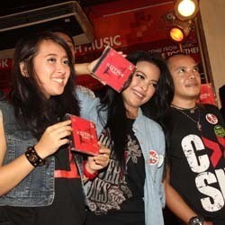 Kotak Masih Belum Berniat Gaet Drummer Baru