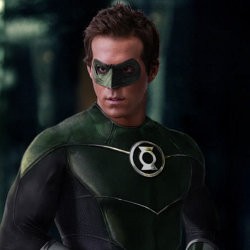Ryan Reynolds Masih Pikir-pikir untuk Tampil Lagi di Green Lantern