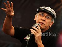 Iwan Fals Siap Konser di 15 Kota