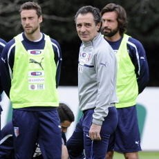 Prandelli Buat Azzurri Indah