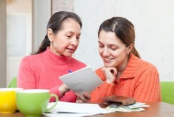 Selain Isi TTS, Cara-cara Ini Juga Bisa Bikin Otak Awet Muda