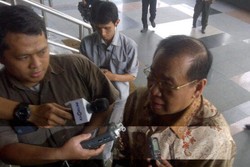 Kasus PON, KPK Periksa Politisi Golkar Kahar Muzakir & Staf Ahlinya