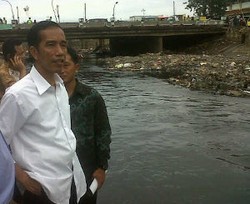 Kali Pakin, Proyek Normalisasi Sungai yang Sukses di Mata Jokowi