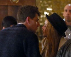 Lindsay Lohan Kepergok Ciuman dengan Kekasih Baru