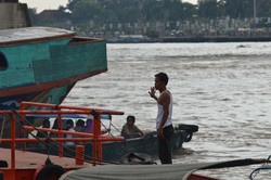 Kehidupan di Sungai Musi
