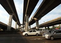 Jalan Raya di Bangkok Dibuat Bertingkat
