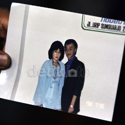 Gaya Eyang Subur Perlente dengan Gelang & Jam Berlian