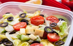 Salad Kemasan Bisa Jadi Tempat Penularan Bakteri