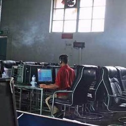 Edan! Pecandu Game Rela Tinggal 6 Tahun di Warnet