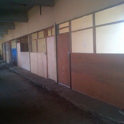 Kios Tak Terurus di Pasar Perumnas Klender Berubah jadi Kamar Kos