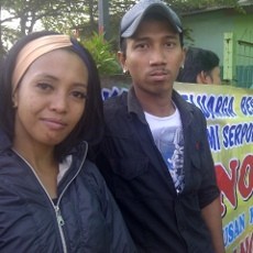 Kegalauan Mega dan Ebil, Pengamen di KRL Ekonomi 