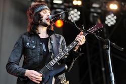 Gitaris Kasabian: Lagu-Lagu Kami Pengantar Tidur Anak Saya