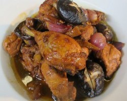 Hidangan Ayam dengan Aneka Bumbu yang Pedas & Enak