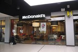 ML di Toilet McDonalds Inggris, Pasangan Ini Diprotes Ibu-ibu