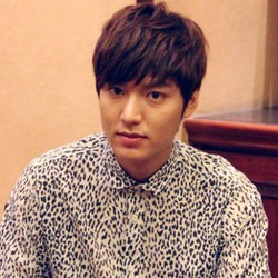 5 Kharisma Lee Min Ho yang Bikin Meleleh