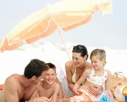 1/4 Juta Keluarga Pulang Liburan Lebih Cepat Gara-gara Anak