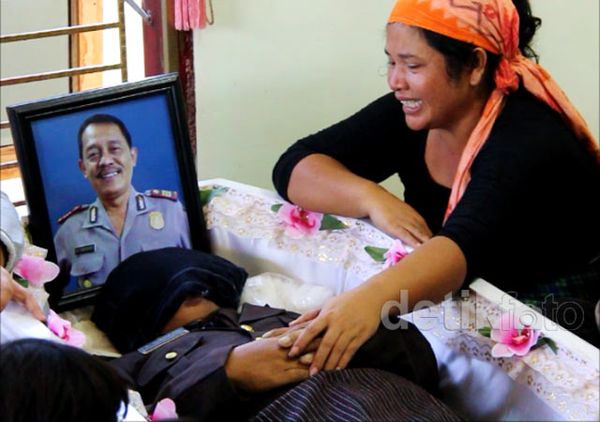Suasana Duka Selimuti Kediaman Kapolsek