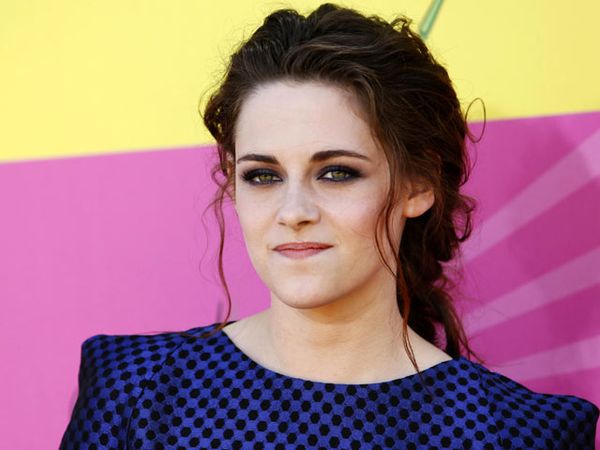 Jomblo, Kristen Stewart Makin Cantik