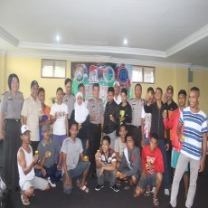 Para Petinju Cangkrukan Polmas 2013 Dites Urine