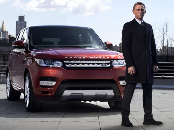 James Bond dan Mobil Barunya