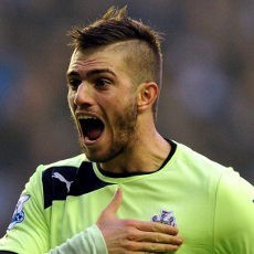 Santon Tak Akan Pergi dari Newcastle