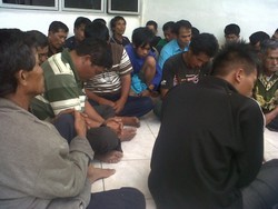 Polisi Tahan 17 Tersangka Pengeroyok Kapolsek, 4 Lainnya Wajib Lapor