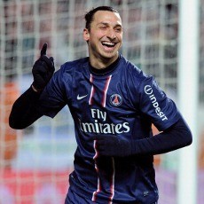 Alves Sebut Ibrahimovic Ancaman Terbesar Barcelona