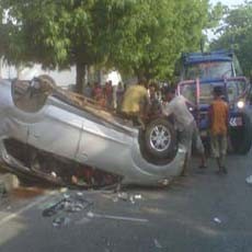 Kecelakaan Libatkan 3 Kendaraan, 3 Penumpang Tewas dan 7 Orang Luka