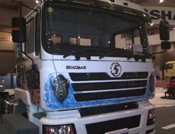 Truk Lukis Hasil Karya Pelukis Cilik Siap Dilelang untuk Amal