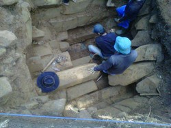 Arkeolog Temukan Bukti Situs Gunung Padang 10 Kali Luas Borobudur