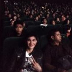Kunjungan Mendadak Vino Bastian ke Bioskop-bioskop