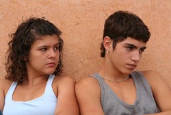 Maraknya Situs Kencan untuk Muda-mudi Berpenyakit Kelamin