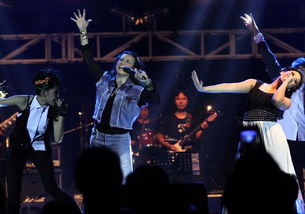Konser Amal Charity Club Indonesia