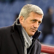 Petkovic Yakin Lazio Finis Tiga Besar