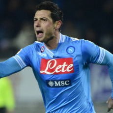 Hat-trick Spesial Dzemaili untuk Napoli