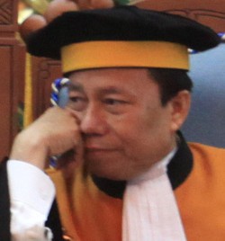 Nasib Penegakan Hukum Islam di Indonesia Ditentukan oleh 7 Orang Ini