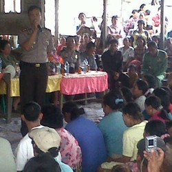 Kapolres Simalungun Temui Warga yang Trauma Pasca Tewasnya Kapolsek