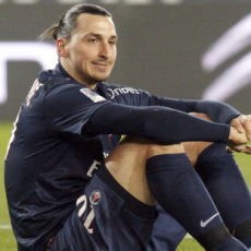 Ibrahimovic Melawan Kutukan dan Klub Lamanya