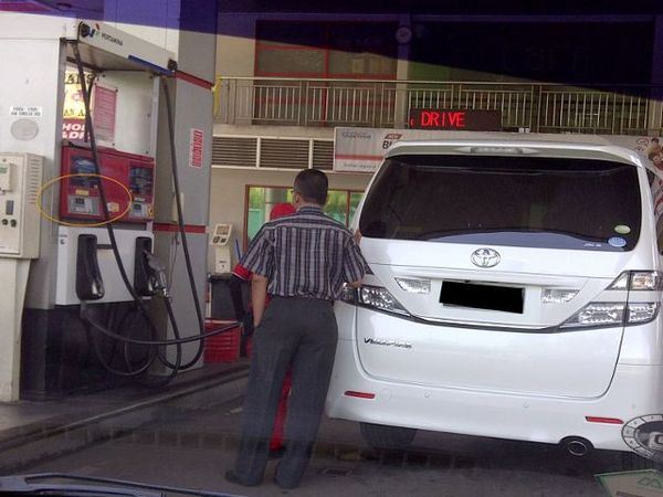 Vellfire Isi Bensin Premium