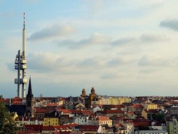 Bangunan Terjelek Kedua Sedunia Punya Kamar Hotel Super Mewah!