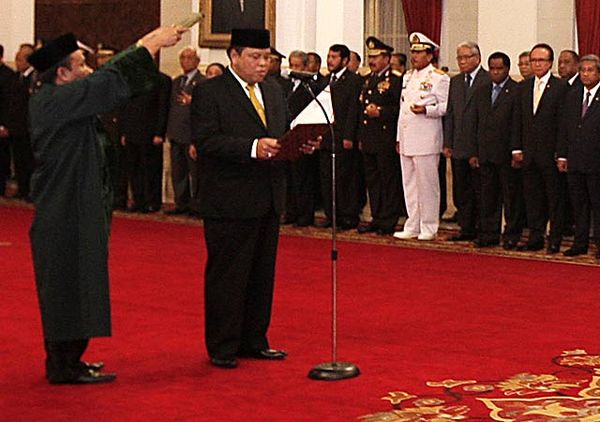 Arief Hidayat Dilantik Jadi Hakim MK