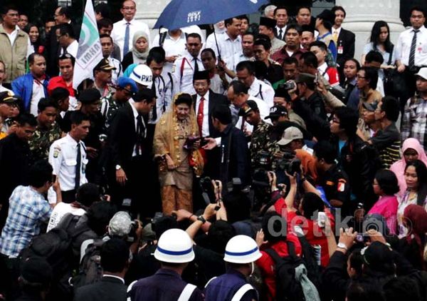 Mahfud MD Disambut Jadi Warga Biasa