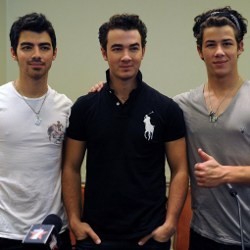 Jonas Brother Sengaja Bocorkan Video Klip Baru Demi Fans