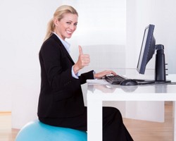 7 Cara Jaga Berat Badan Ideal Meskipun Sibuk Bekerja