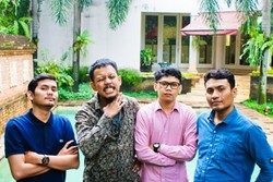 Incoming: KarnaTra: Rock Hangat Pembeku Waktu