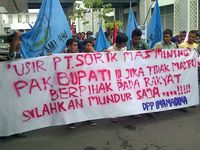 Mahasiswa Desak Penutupan Perusahaan Tambang Sorikmas Mining