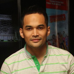 Teuku Wisnu Akan Nikahi Shireen Sungkar di Hari Pahlawan